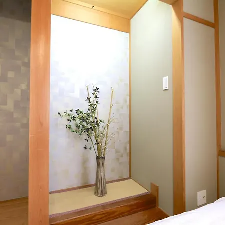 Elle Namba Villa Osaka Exterior photo